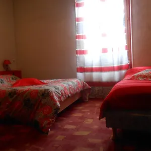 les-3-marmottes.hotels-rhonealpes.com/