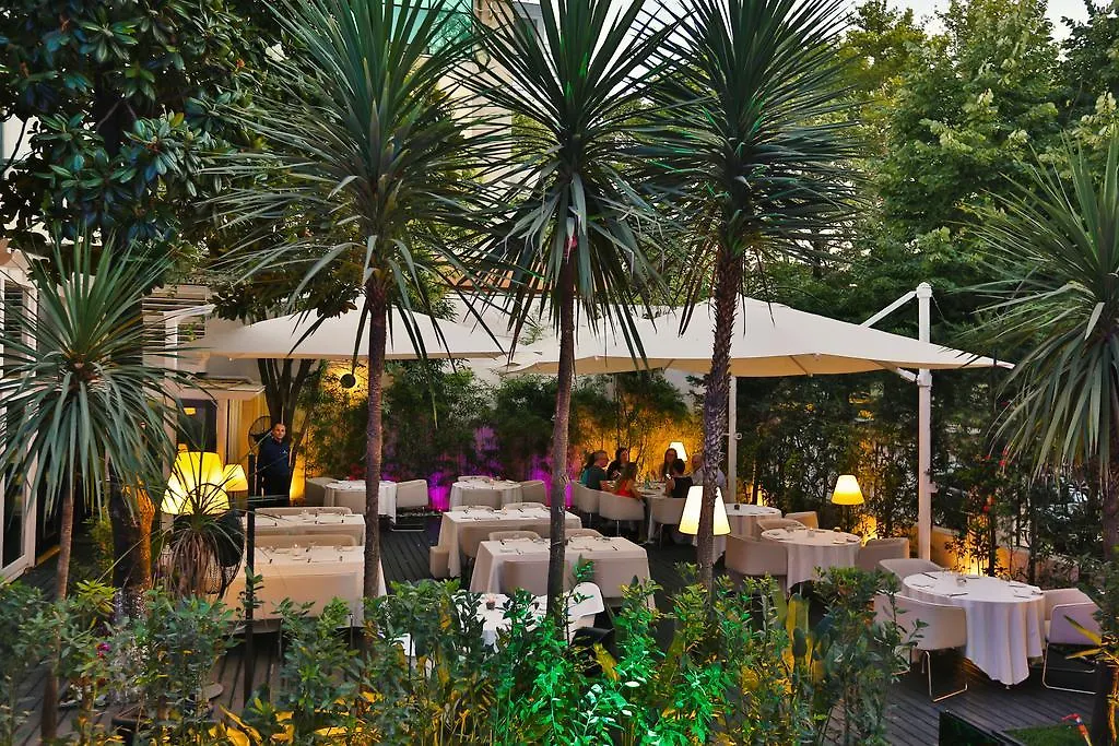 Padam Boutique Hotel Tirana 4*,