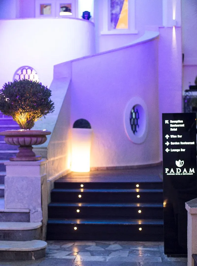 Padam Boutique Hotel Tirana 4*,